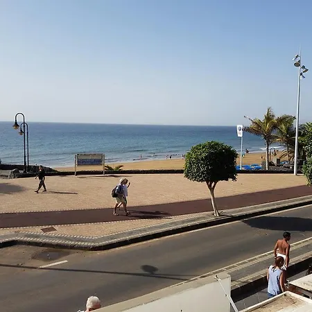 Front Line Daire Puerto del Carmen (Lanzarote)
